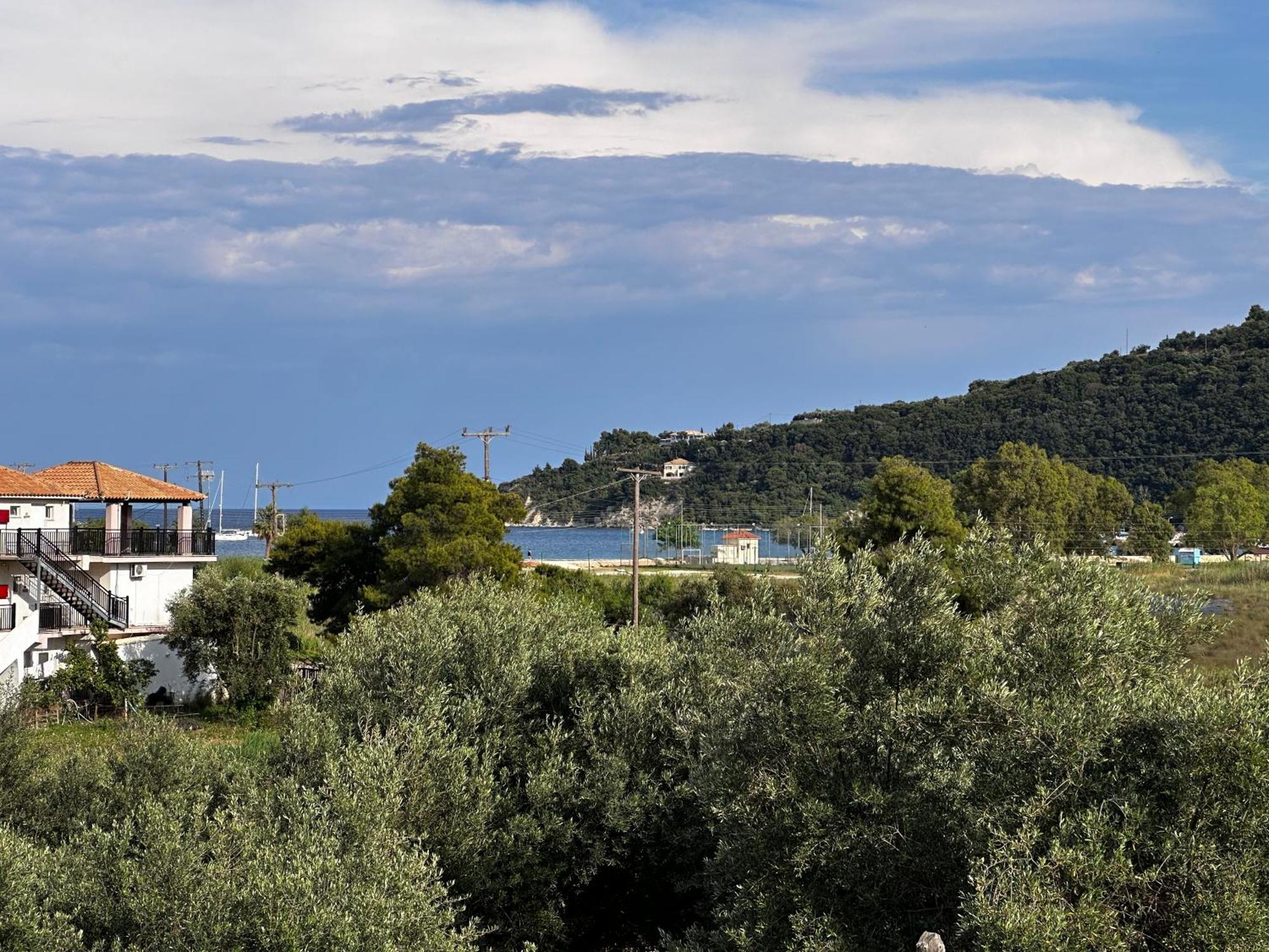 Villa Theodora Keri Bagian luar foto