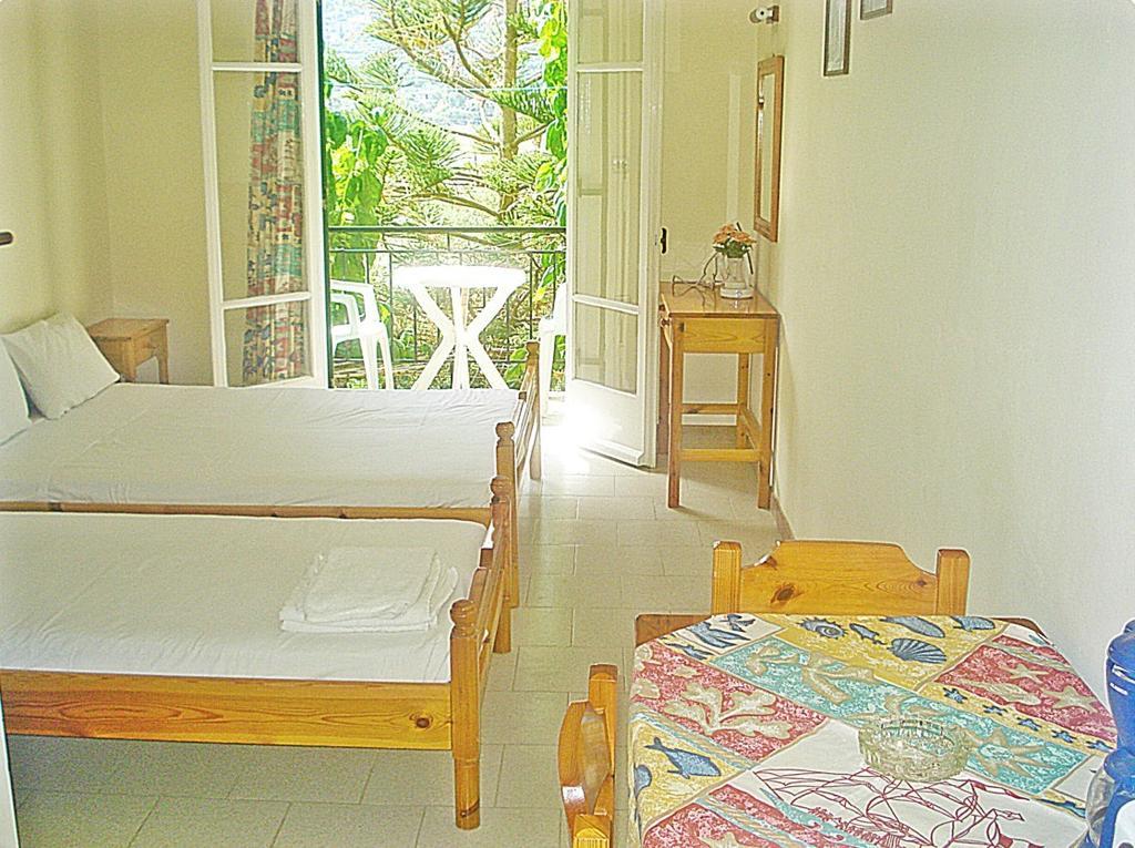 Villa Theodora Keri Ruang foto